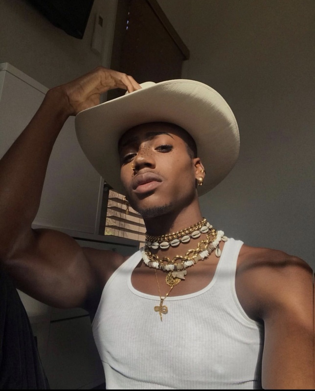 Date this attractive Colombia man Marcos belt from Medellin CO29035