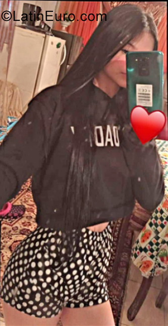 Date this happy Venezuela girl Jenifer from Bolivar VE3671