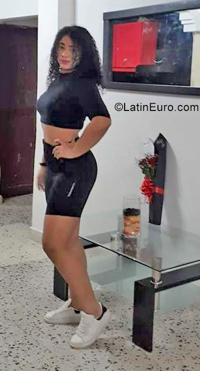 Date this attractive Colombia girl Yai4 from Barranquilla CO29282