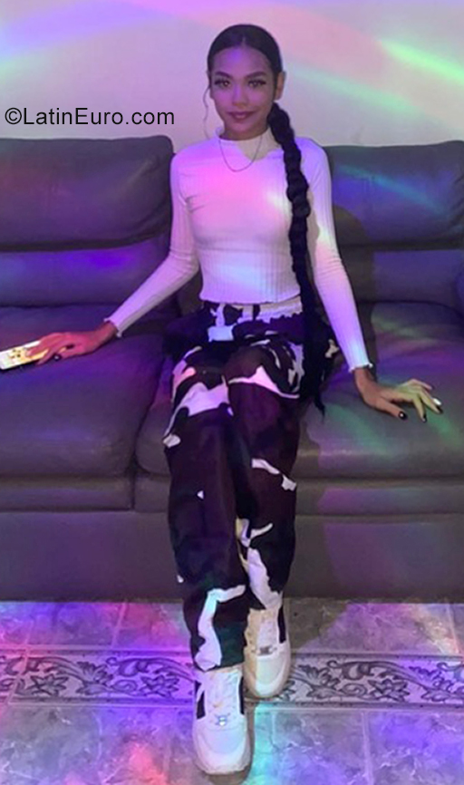 Date this fun Colombia girl Susana Martnez from Cartagena CO29301