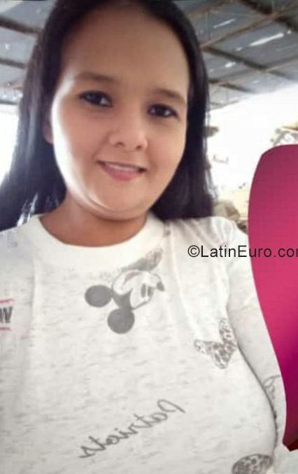 Date this voluptuous Venezuela girl Nanyelis from Punto Fijo VE3727