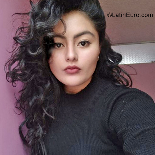 Date this exotic Ecuador girl Elizabeth from Quito EC726
