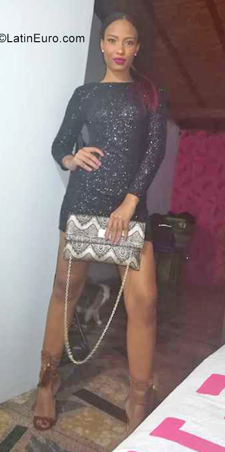 Date this fun Colombia girl Anyi from Medellin CO29548
