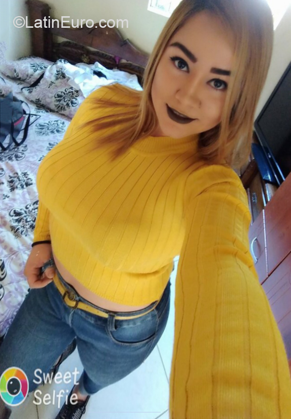 Date this lovely Colombia girl Mitchel from Medellin CO29632