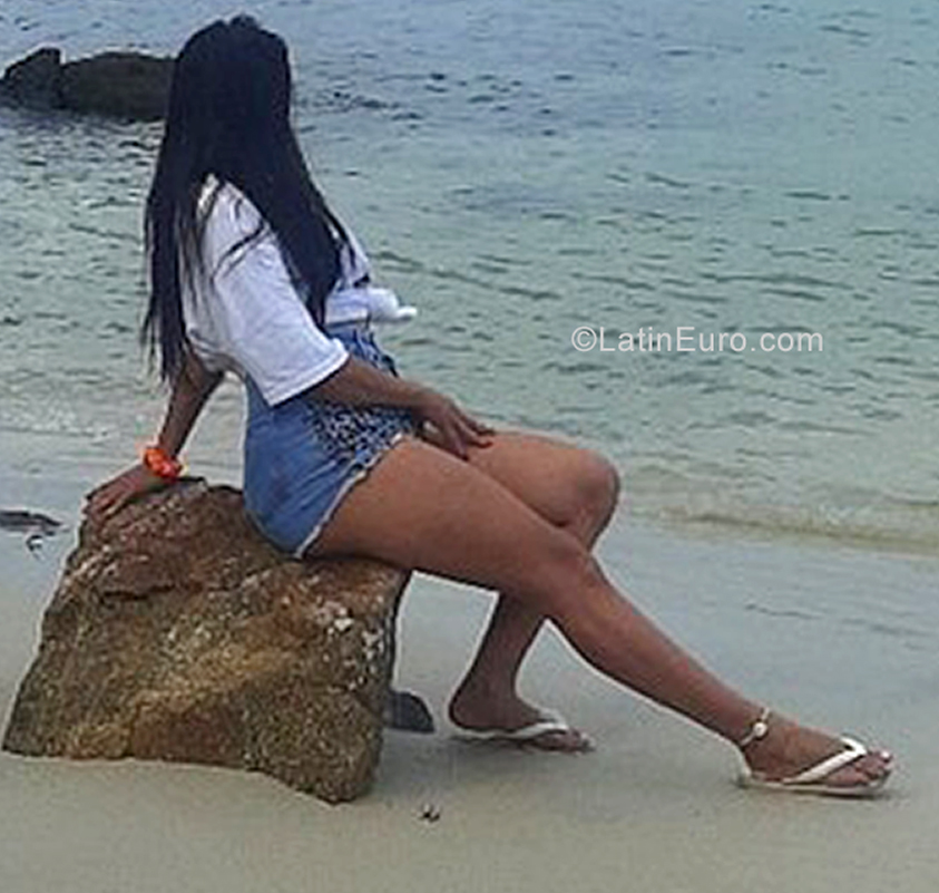 Date this athletic Brazil girl Rakel from Itajaí BR11350