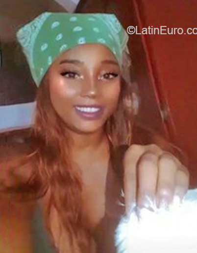 Date this sensual Colombia girl Alejandra from Cali CO29802