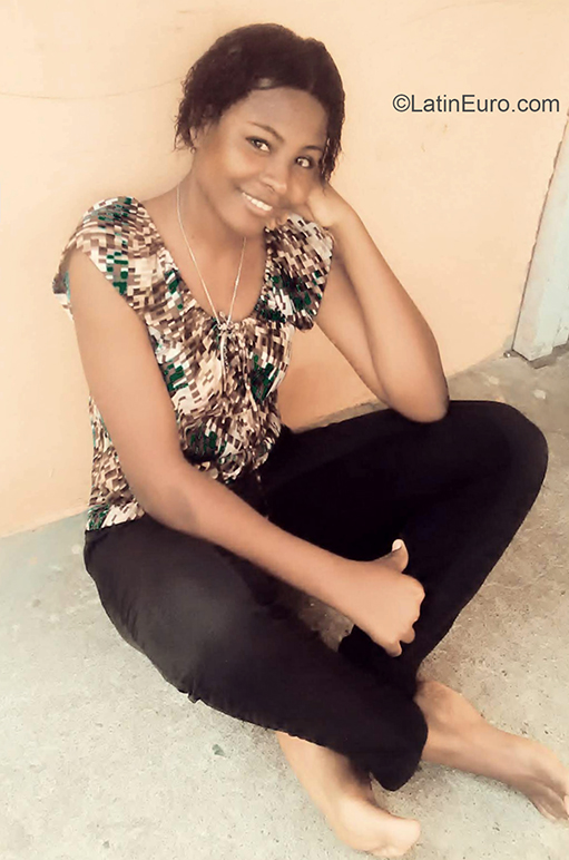 Date this pretty Dominican Republic girl Rose from Santiago De Los Caballeros DO39609