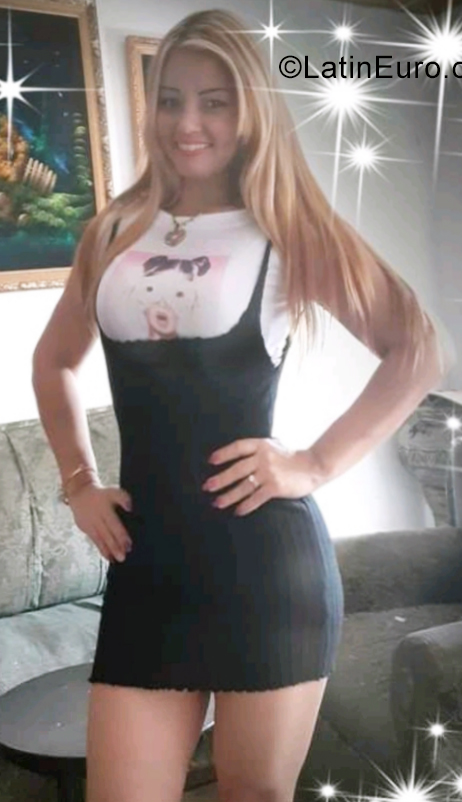 Date this funny Venezuela girl Gerdriana from Caracas VE3869