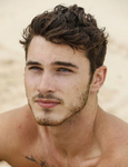 foxy Colombia man Jose from Mexico US21234