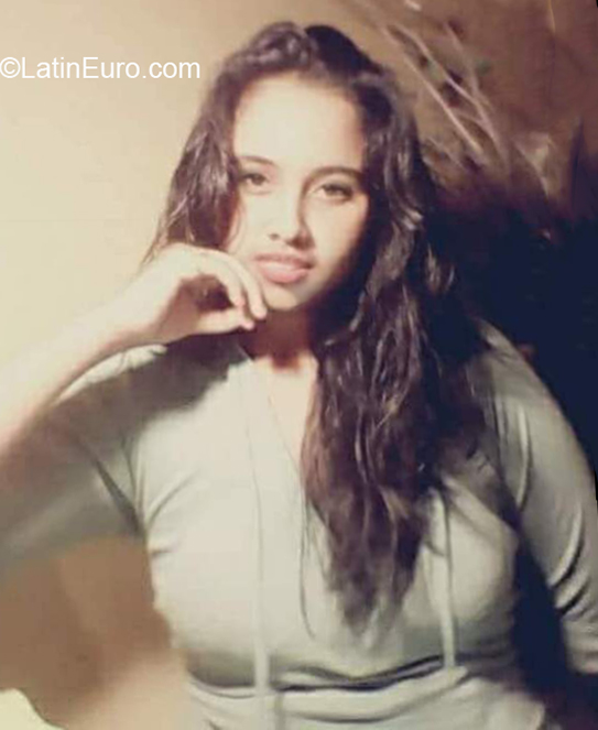 Date this athletic Peru girl Pamela from Lima PE1850