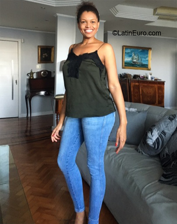 Date this hot Brazil girl Neusa from Vitoria BR11359