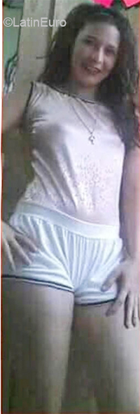 Date this lovely Ecuador girl Dacmarys from Guayaquil EC786