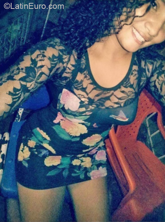 Date this passionate Colombia girl Eliana from Barranquilla CO30033