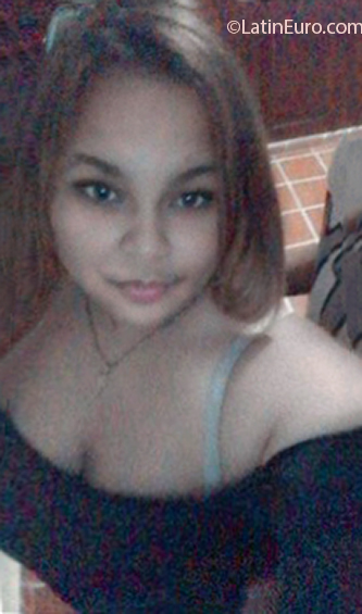 Date this lovely Dominican Republic girl Anyara from Santiago DO39759