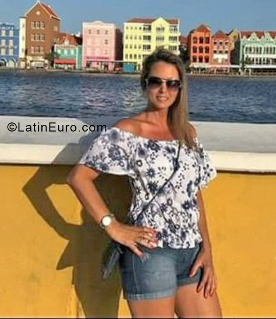 Date this young Colombia girl Patricia from Cali CO30210