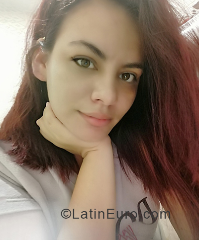 Date this delightful Colombia girl Ruth Esther from Bogota CO30217