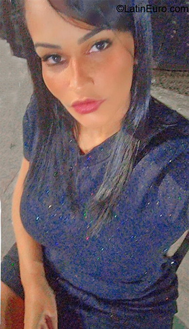 Date this delightful Brazil girl Cilene from Salvador BR11382