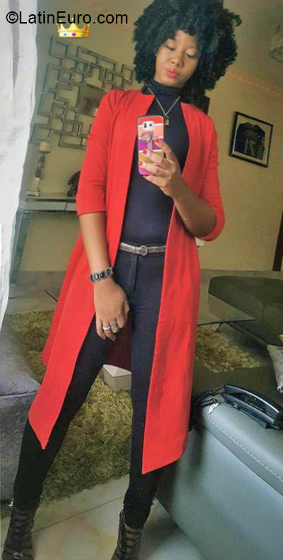 Date this sultry Dominican Republic girl Shaida from Santo Domingo DO39863