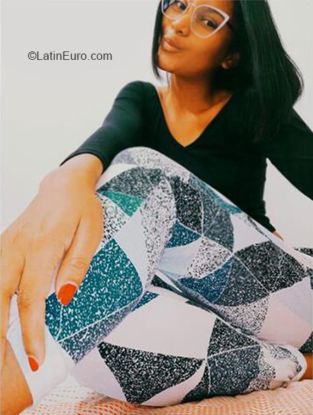 Date this gorgeous Colombia girl Yorlyany from Barranquilla CO30419