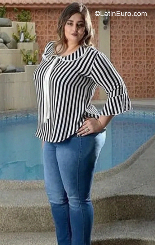 Date this charming Ecuador girl Stefy from Guayaquil EC859