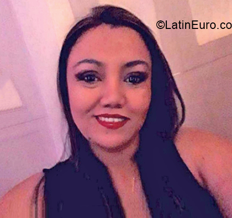 Date this cute Colombia girl Gloria from Cartagena CO30392