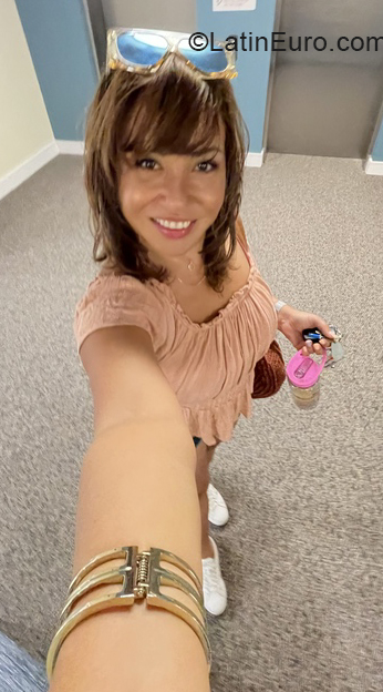 Date this pretty United States girl Stepone from Boston US21334