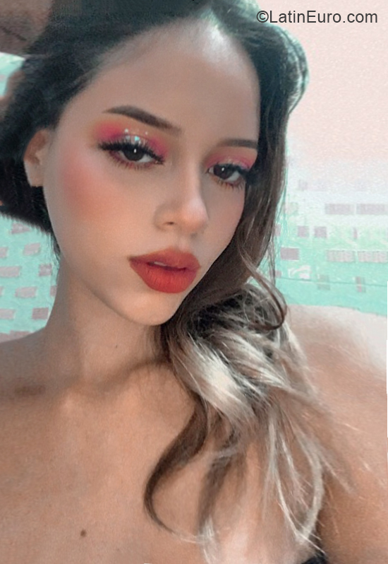 Date this sensual Colombia girl Alejandra from Santa Marta CO30431