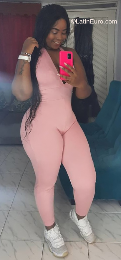 Date this stunning Colombia girl Katherine from Cali CO30446