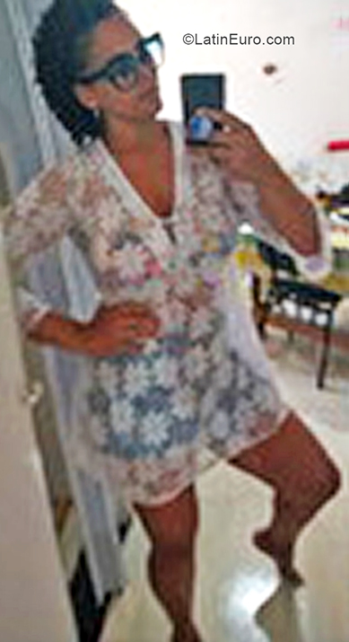 Date this gorgeous Brazil girl Patricia from Salvador BR11401