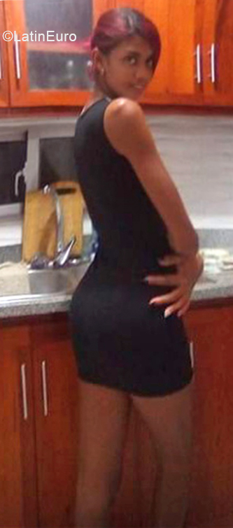 Date this sultry Dominican Republic girl Ana from Santo Domingo DO39972