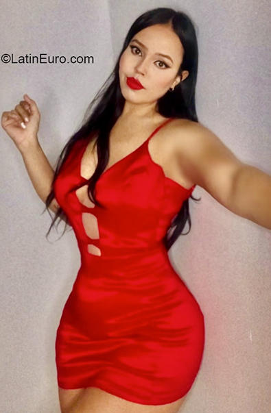 Date this athletic Colombia girl Stephanie from Cucuta CO30555