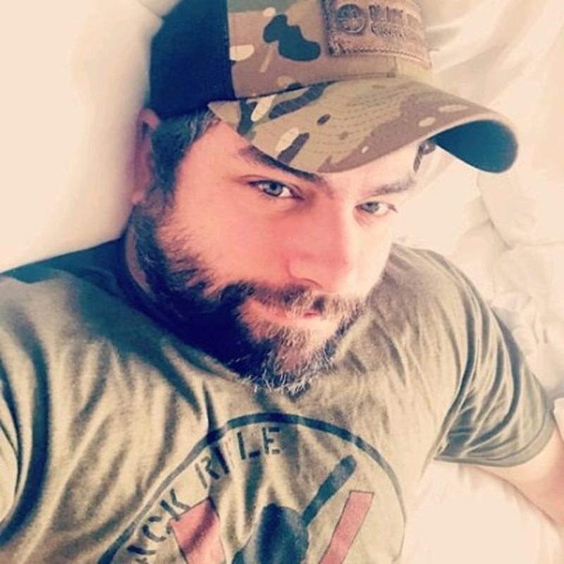 Date this pretty United States man Steven from Dallas US21371