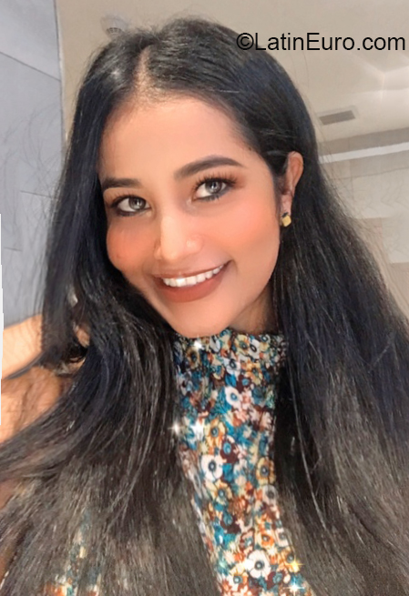 Date this hot Guatemala girl Vilma from Tegucigalpa GA23