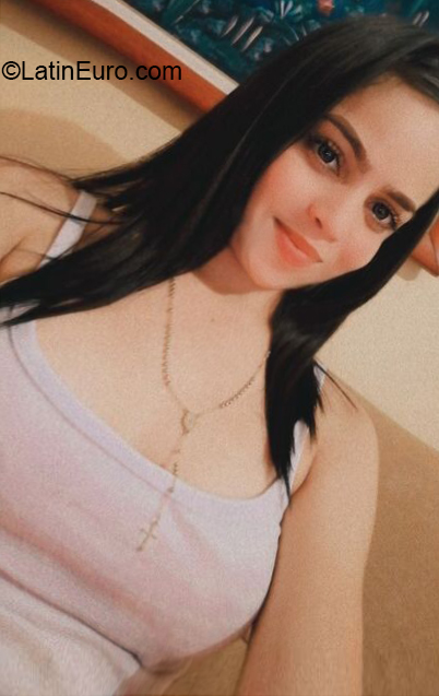 Date this exotic Venezuela girl Danna from Venezuela VE4016