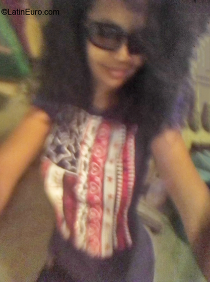 Date this good-looking Dominican Republic girl Karina from La Romana DO40087