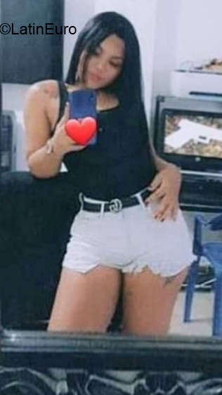 Date this hard body Colombia girl Milagros from Barranquilla CO30728