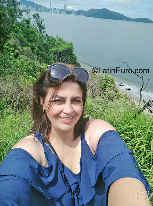 Date this charming Brazil girl Eliana from Paicandu BR11443
