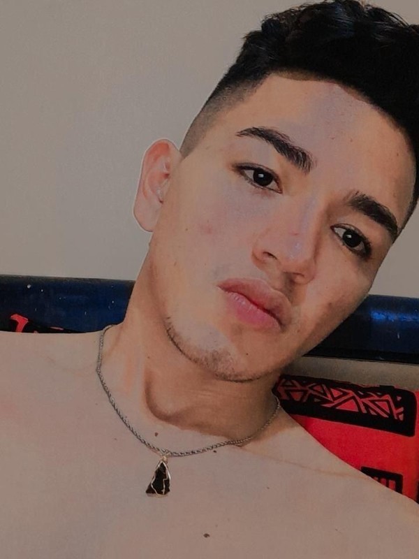 Date this passionate Colombia man Juan from Medellin CO30790