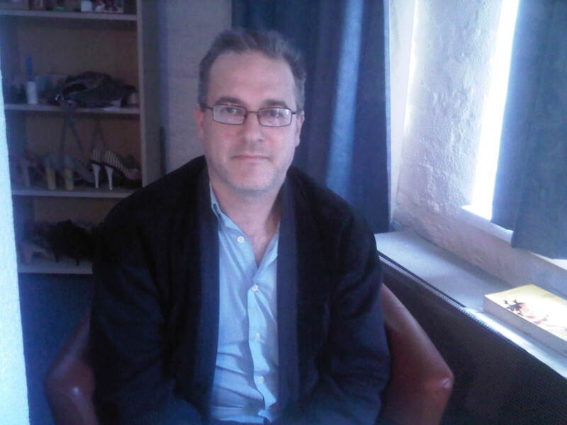 Date this nice looking Belgium man Interpreter from Gent BE142