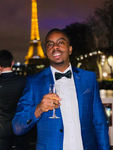 pretty Costa Rica man Kenny from Paris FR333