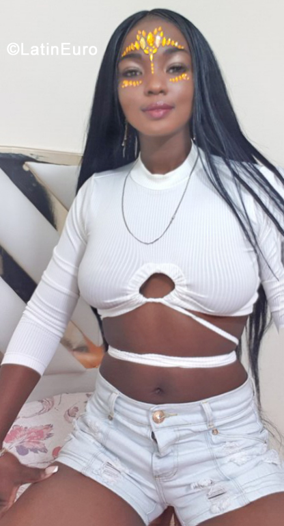 Date this funny Colombia girl Nina from Cali CO30937