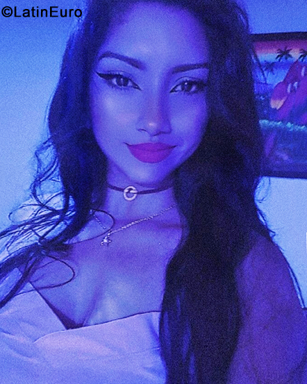 Date this good-looking Colombia girl Gabriela from Barranquilla CO33464