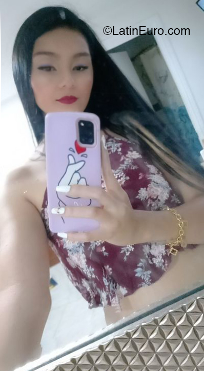 Date this hard body Chile girl Sofia from Santiago De Chile CL293