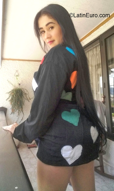 Date this delightful Colombia girl Mariana from Medellín CO30977