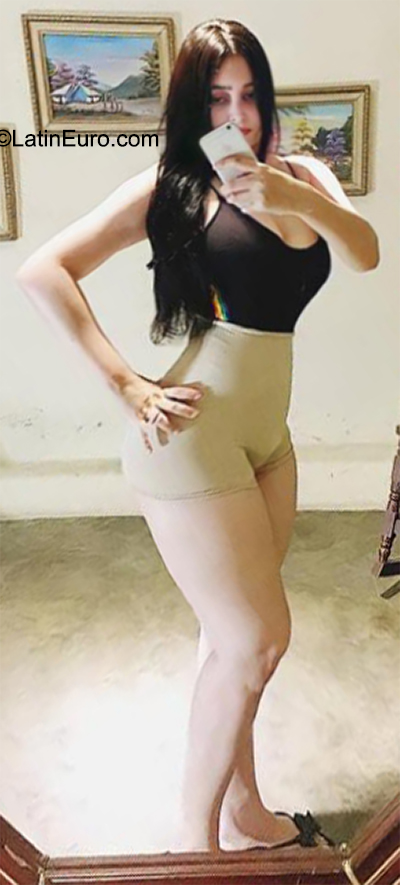 Date this passionate Ecuador girl Astrid from Guayaquil EC871
