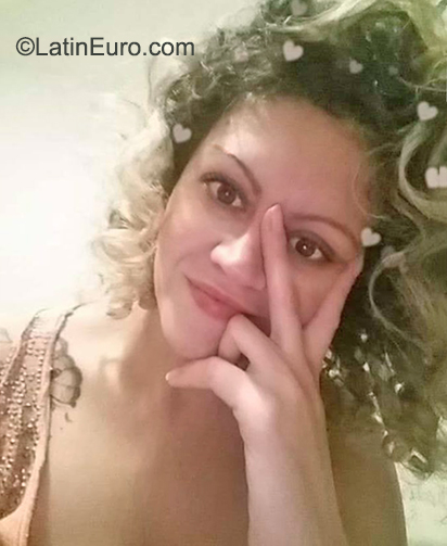 Date this charming Brazil girl Vanessa Cirilo from Itu BR11509