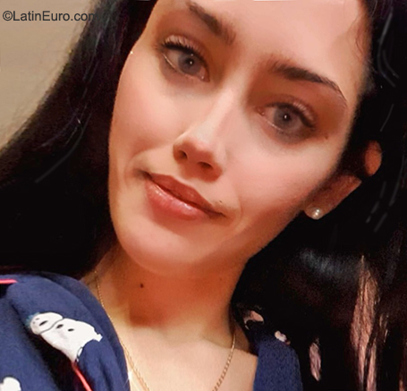 Date this athletic Spain girl Hdh from Alicante ES683