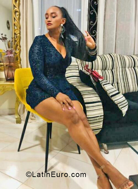 Date this tall Colombia girl Luz from Monteria CO31026