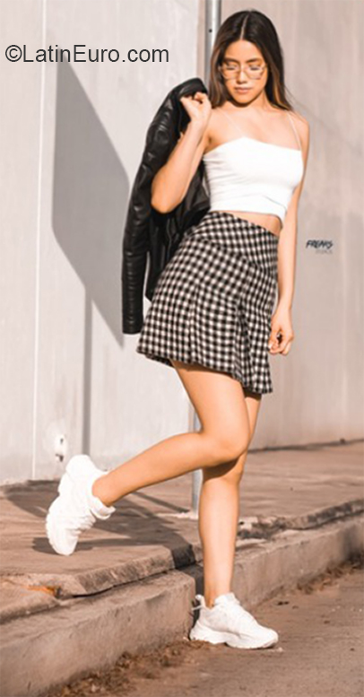 Date this lovely Bolivia girl Beatriz from Santa Cruz BO132