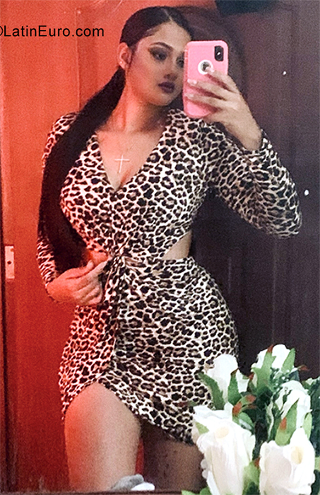 Date this lovely Dominican Republic girl Nanlely from Nagua DO40363